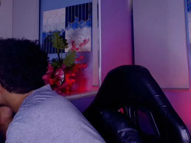 Live sex webcam photo for LucasCarterr #291613407
