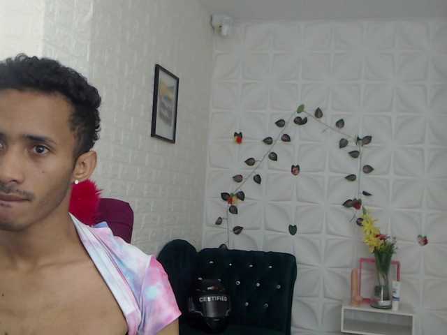 Live sex webcam photo for LucasKenedy #276529562