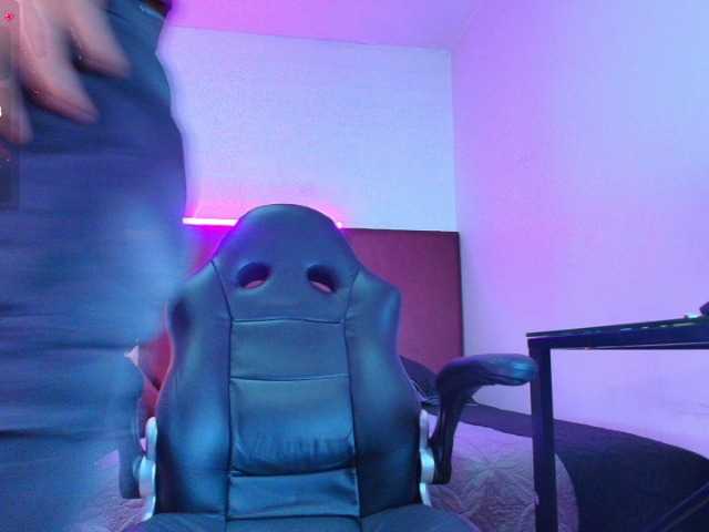 Live sex webcam photo for Lucaslovee #292377484