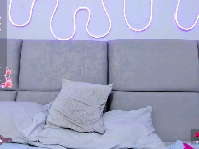 Live sex webcam photo for Luceroo1 #290826027