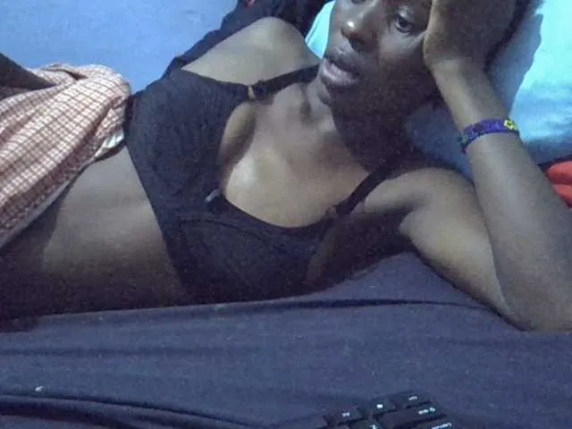 Live sex webcam photo for Luci-anna #293502349