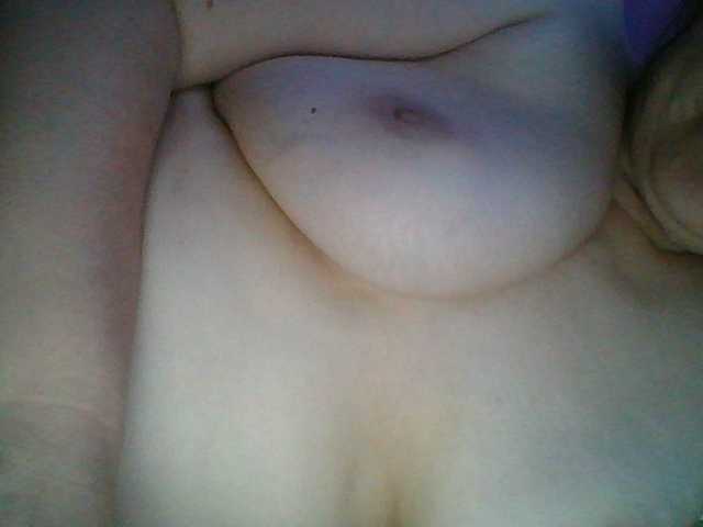 Live sex webcam photo for Luci22 #291045680