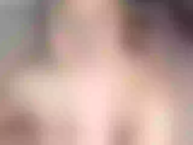 Live sex webcam photo for Lucia-deepthroat #277397480