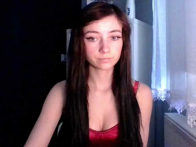 Live sex webcam photo for LuciaLovely #275531219