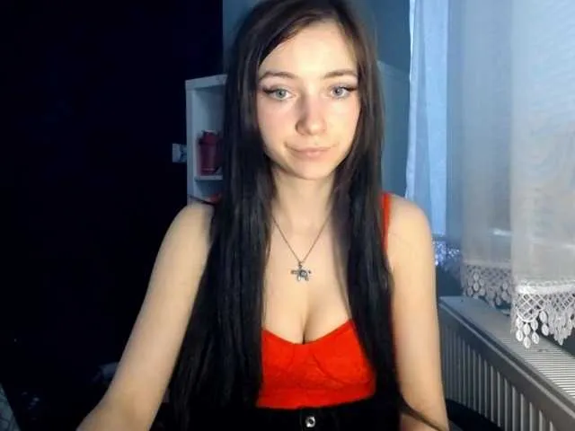 Live sex webcam photo for LuciaLovely #275579837