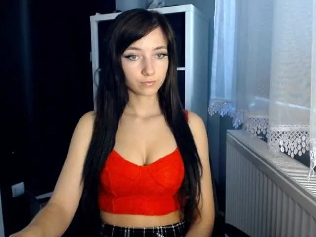 Live sex webcam photo for LuciaLovely #276128149