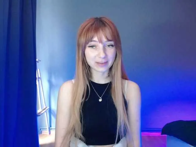 Live sex webcam photo for LuciaLovely #290797713