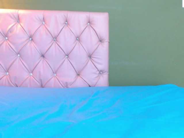 Live sex webcam photo for LuciaSpear #291372413