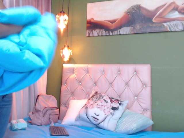 Live sex webcam photo for LuciaSpear #291694855