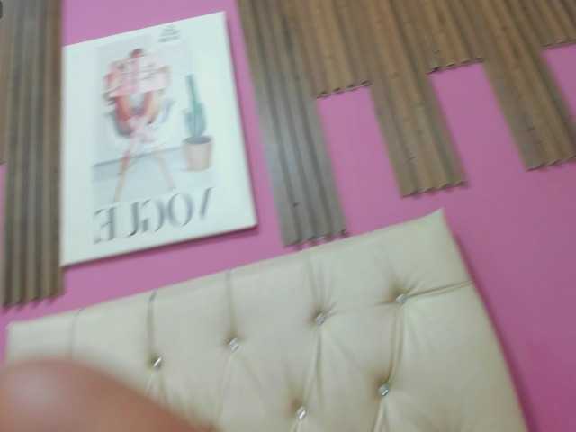 Live sex webcam photo for LuciaSpear #292014698