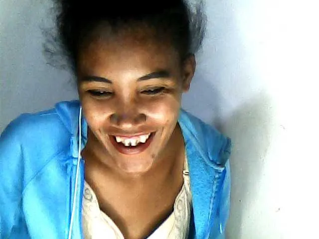 Live sex webcam photo for Luciahh #278212070