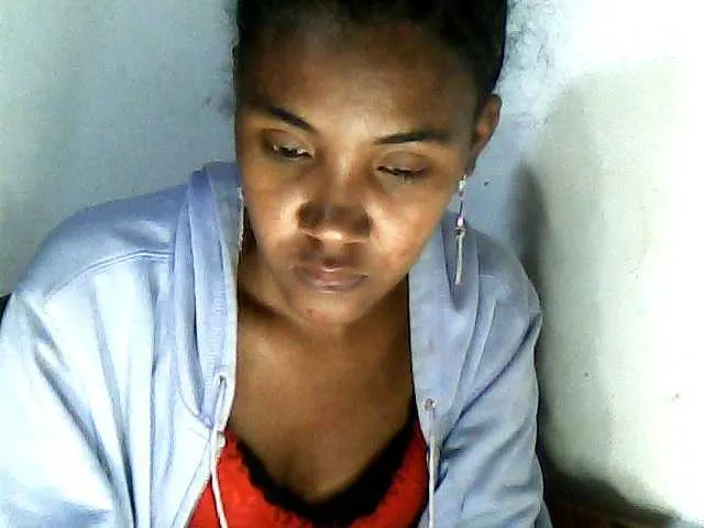 Live sex webcam photo for Luciahh #278294370