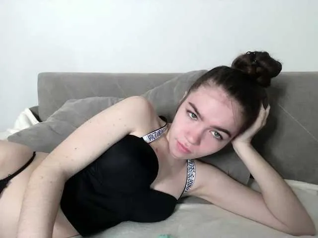 Live sex webcam photo for Lucian-Al #276965986