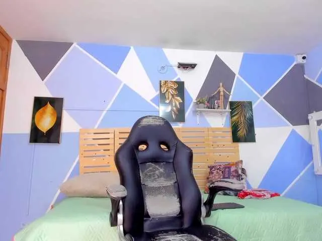 Live sex webcam photo for Luciana-Ortiz #278253936