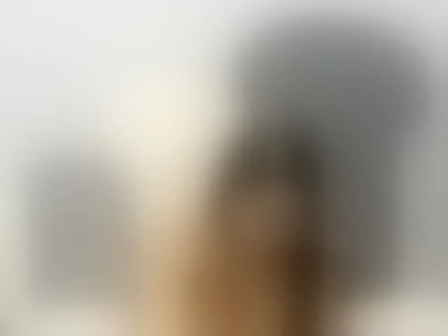 Live sex webcam photo for LucianaHarper #275599699