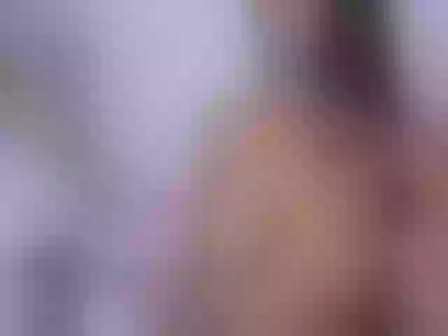 Live sex webcam photo for LucianaIsler #277647413