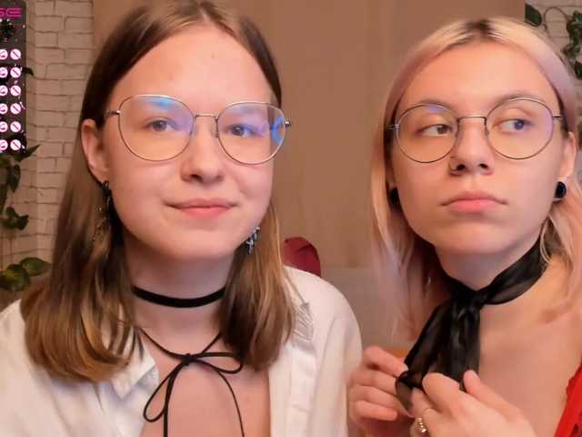 Live sex webcam photo for LucianaLidia #274406471