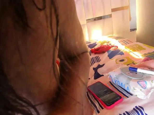Live sex webcam photo for LucianaMorena #290863642