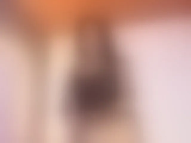 Live sex webcam photo for LucianaMorena #291071716