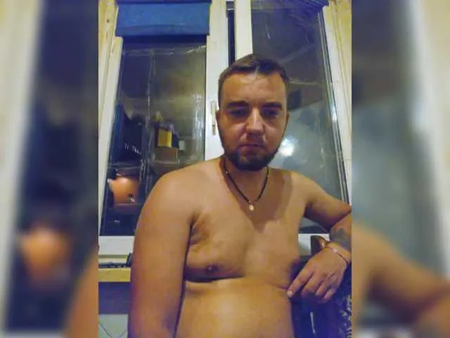 Live sex webcam photo for LuciferD28 #289327759