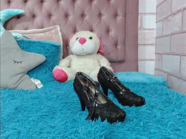 Live sex webcam photo for Luciid #272622436