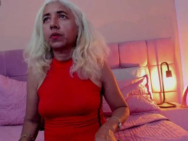 Live sex webcam photo for Lucila-Mix #278235910