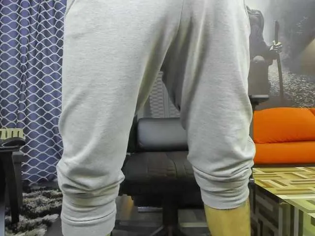 Live sex webcam photo for LuckyMaster4u #276872198