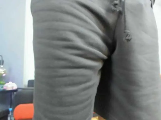 Live sex webcam photo for LuckyMaster4u #276898775