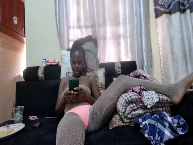 Live sex webcam photo for Luckylive #276261002