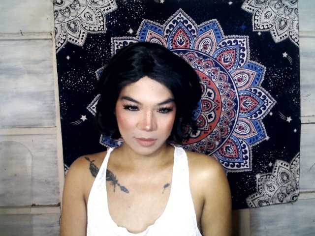 Live sex webcam photo for Luckylucxy #292105977