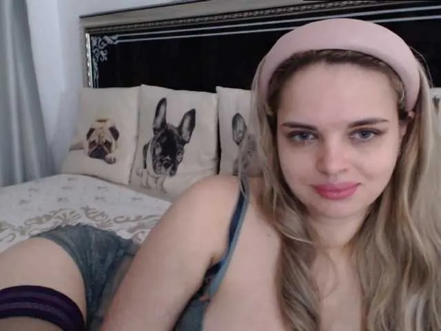 Live sex webcam photo for Lucritia #273413060