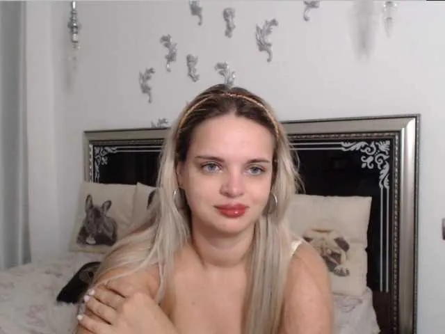 Live sex webcam photo for Lucritia #276343308