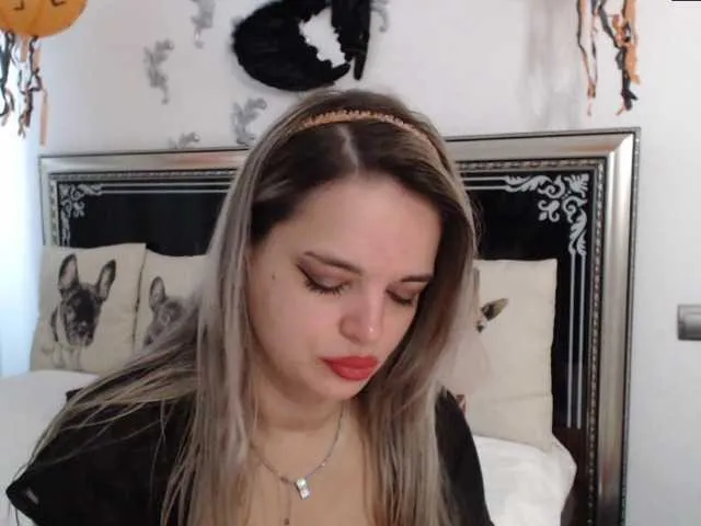 Live sex webcam photo for Lucritia #276619278