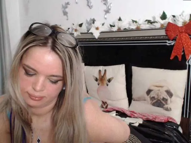 Live sex webcam photo for Lucritia #277142441