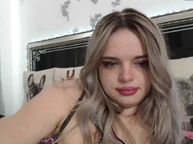 Live sex webcam photo for Lucritia #277380213