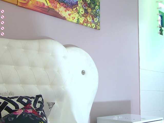 Live sex webcam photo for Lucy-Lou #275690241
