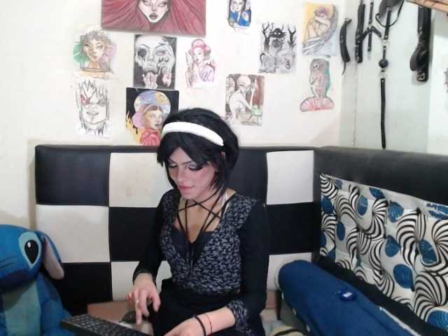 Live sex webcam photo for Lucy-Vendetta #273845215