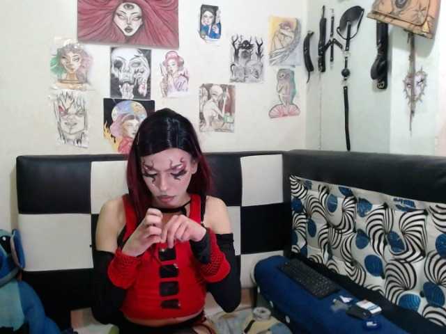 Live sex webcam photo for Lucy-Vendetta #273907622