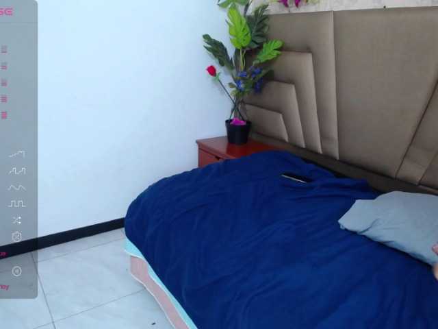 Live sex webcam photo for Lucy-jake- #277513161