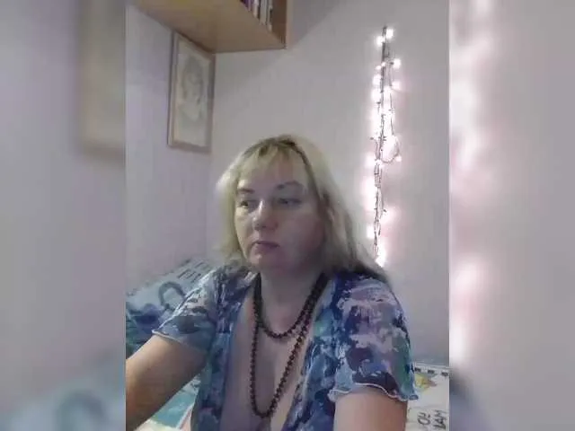 Live sex webcam photo for LucyAlexis #283382291