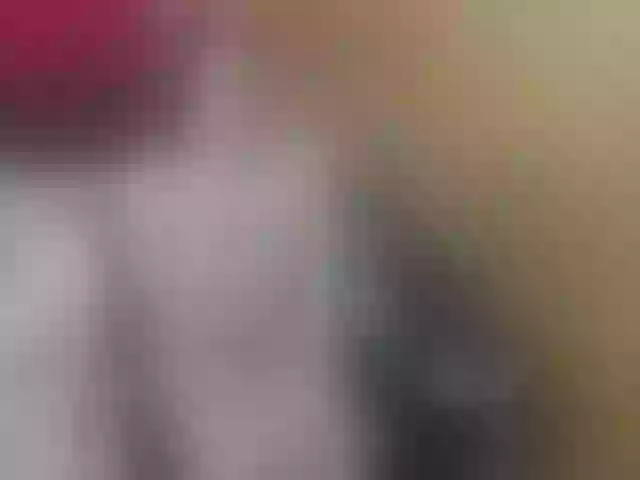 Live sex webcam photo for LucyAndFer #276026528