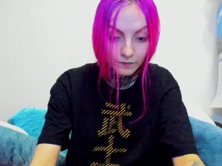 Live sex webcam photo for LucyElfen #140274726