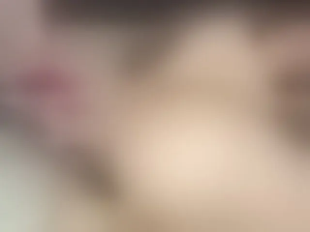 Live sex webcam photo for LucyWillow #293959963