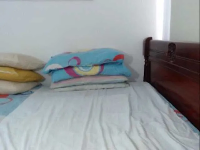 Live sex webcam photo for Lucypalmax #290316912