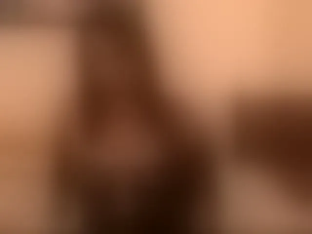 Live sex webcam photo for Lucypalmax #292816250