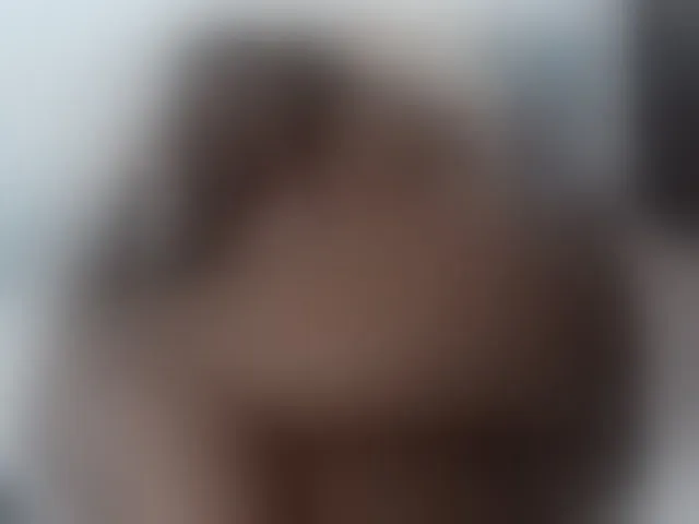 Live sex webcam photo for Lucypalmax #293910365