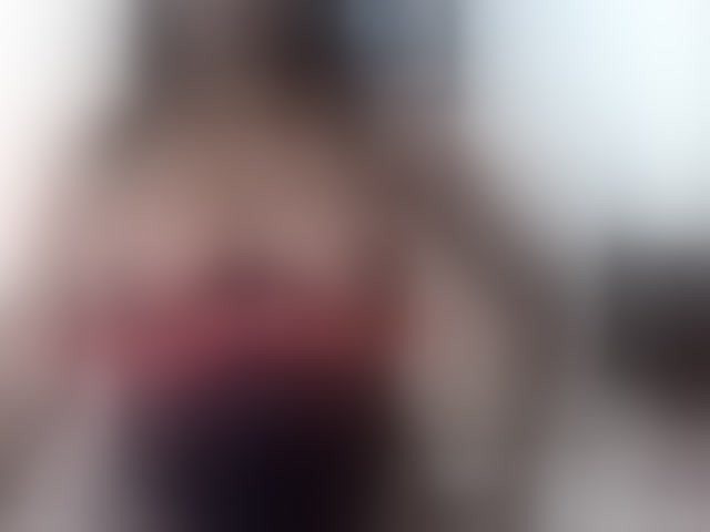 Live sex webcam photo for Lucypalmax #294131974