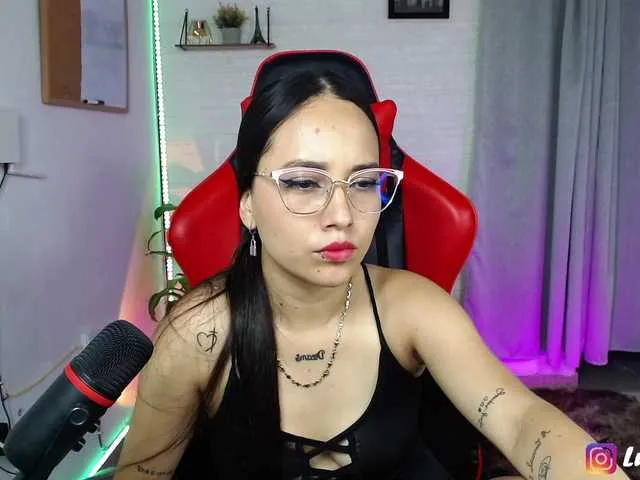 Live sex webcam photo for Lucyy-Rose #290850518