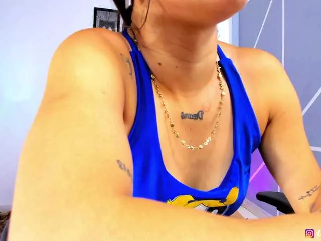 Live sex webcam photo for Lucyy-Rose #291983934