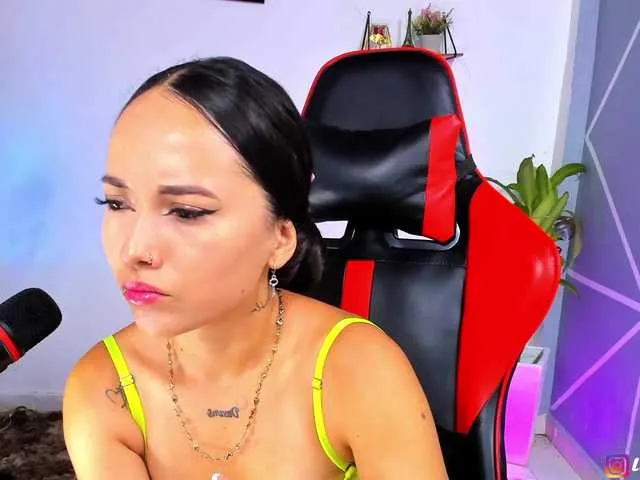 Live sex webcam photo for Lucyy-Rose #292111287